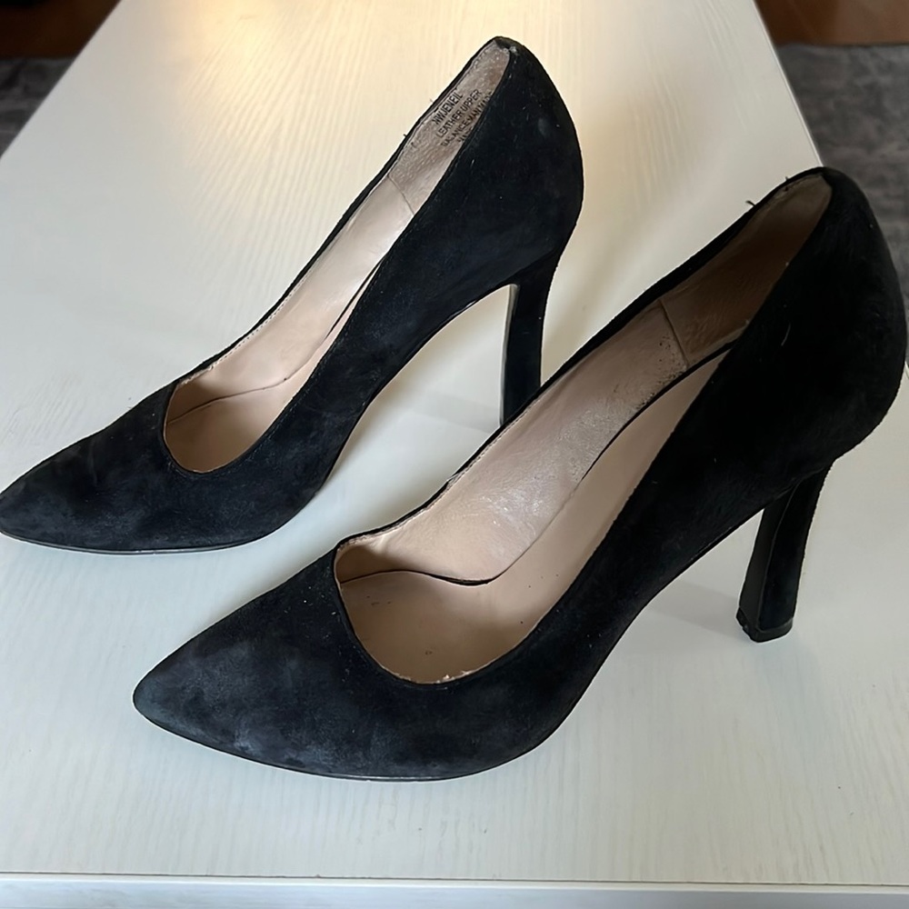 Nine West black suede heels
